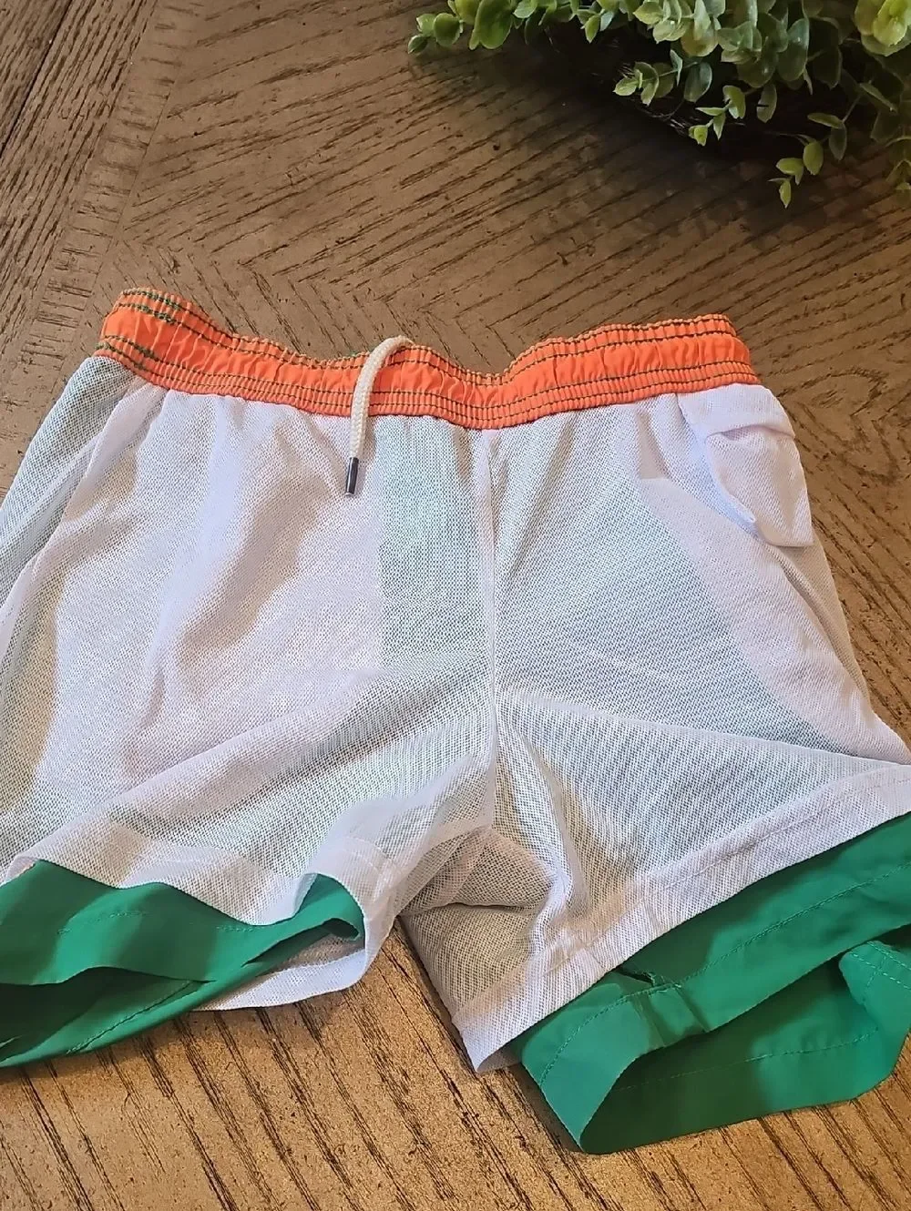 Polo by Ralph Lauren Green Swim Trunks with Coral Lining Size 7